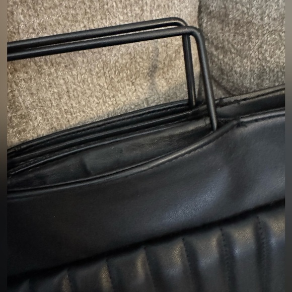 Béis The Messenger Backpack in Black - Picture 6 of 8